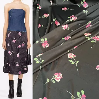 Европа И Америка, Розовая роза С цветочным принтом, имитирующая шелк, Атласная ткань Для женщин, Летнее платье, блузка, брюки, ткань ручной работы